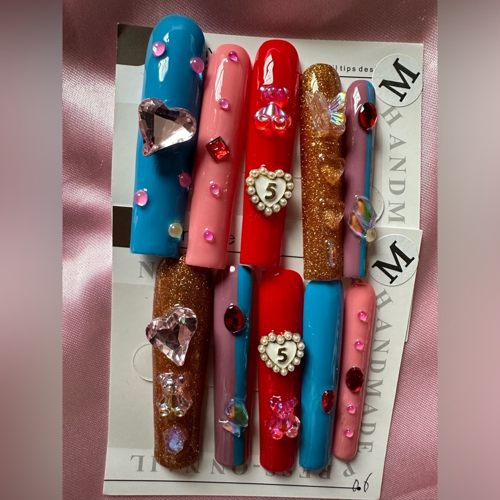 Press on acrylic nails